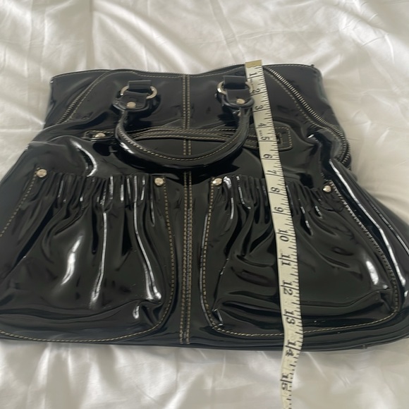 BARNEY’S NY BLACK PATENT LEATHER CROSSBODY TOTE - Picture 7 of 8